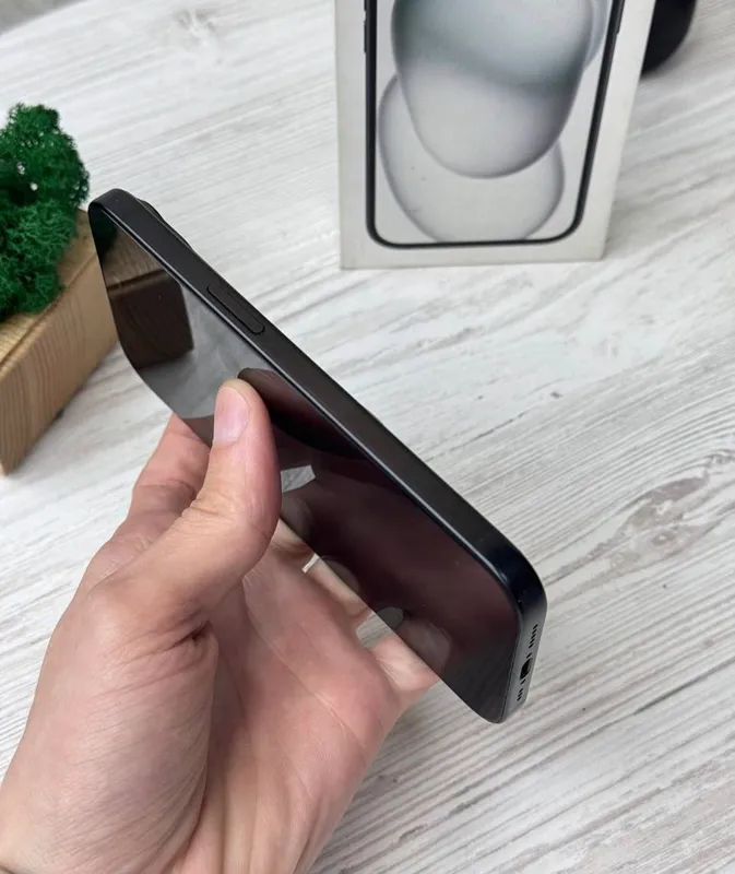 iPhone 15 128Gb Black Akk: 84% Radnoy 4