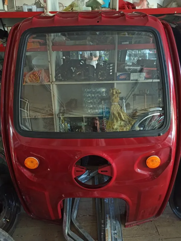 Moto kabina yomgʻir, qordan saqlaydi