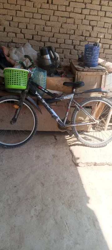 Velosiped sotiladi Velosiped sotiladi