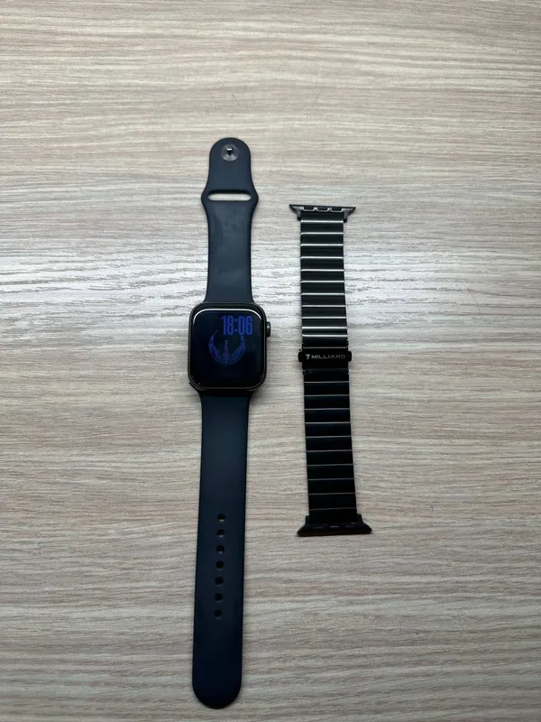 Apple Watch Series 6 (GPS) • Идеальное состояние + Доп. ремешок 3