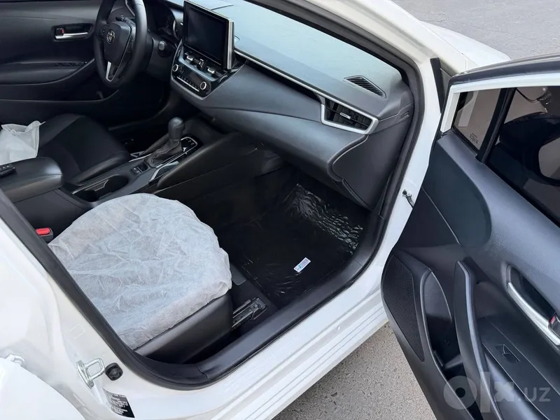 Toyota Corolla, 4-я позиция, люк, Bor, 2023 год, состояние как новое, пробег 78 000 км 8 Toyota Corolla, 4-я позиция, люк, Bor, 2023 год, состояние как новое, пробег 78 000 км 8