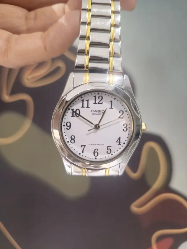 Casio soatlarini sotaman 1 Casio soatlarini sotaman 1