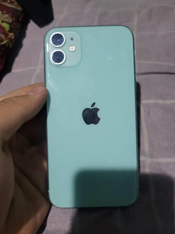 iPhone 11 karobkasi bilan — фото 1