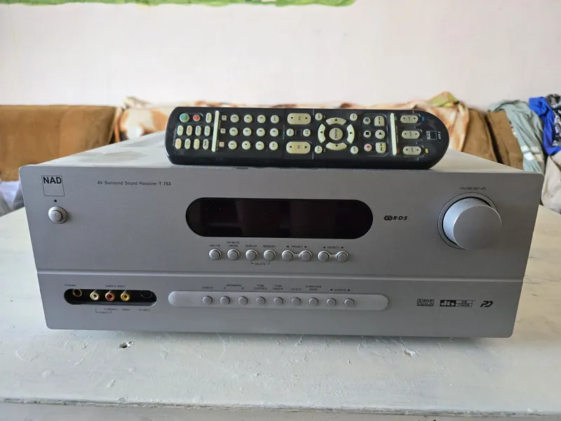 Ресивер NAD T 753 1 Ресивер NAD T 753 1
