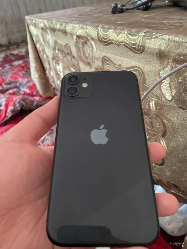 iPhone 11 4 iPhone 11 4