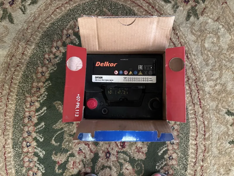Продам аккумулятор Delkor