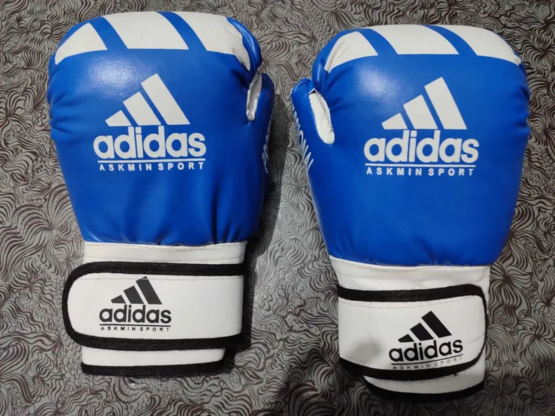 Перчатки для бокса Adidas