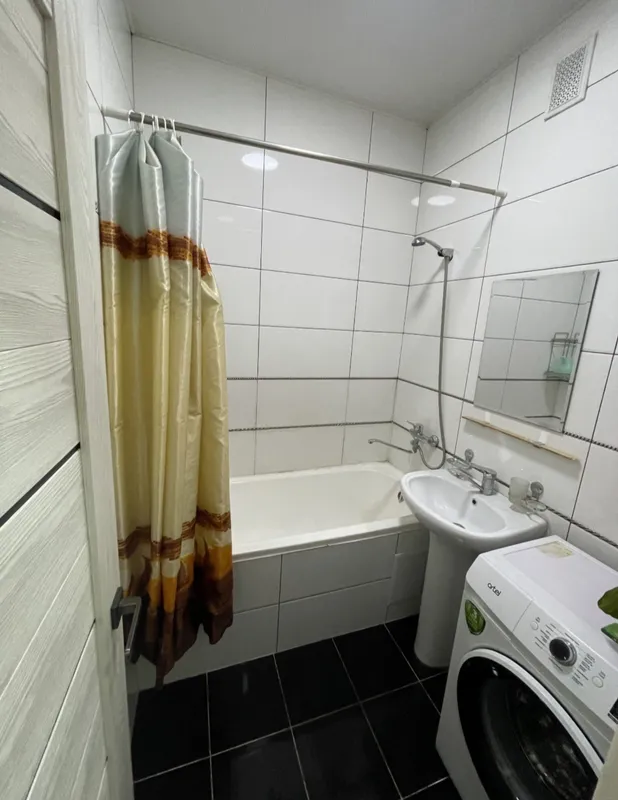 Chilonzor 1 xona 2 xona qilimgan bez makler  290$ — фото 1
