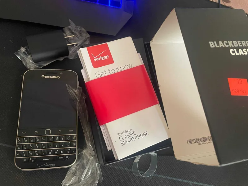 НОВЫЙ BlackBerry Classic (Q20) — Сенсор + Кнопки, в коллекцию 3 НОВЫЙ BlackBerry Classic (Q20) — Сенсор + Кнопки, в коллекцию 3
