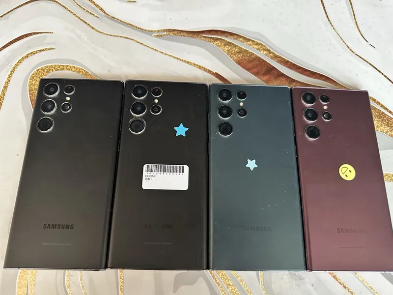 Samsung S22 ultra 256/12 gb 3