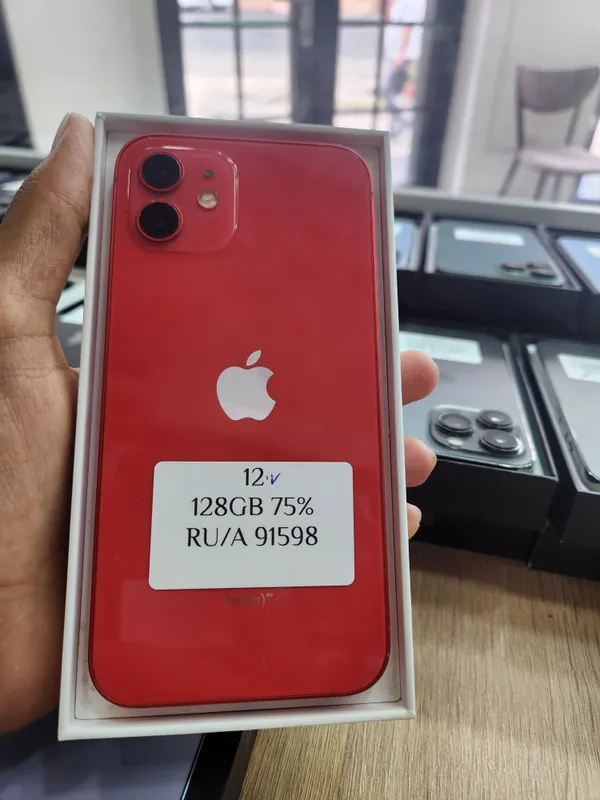 IPhone 12. . — фото 1