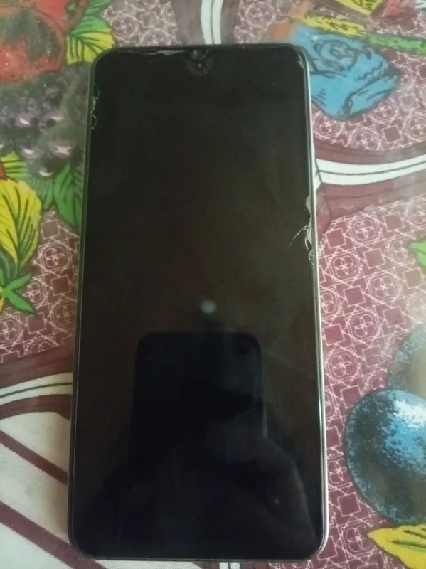 telefon Itel A70 sotiladi karobkasii bor  narx:600