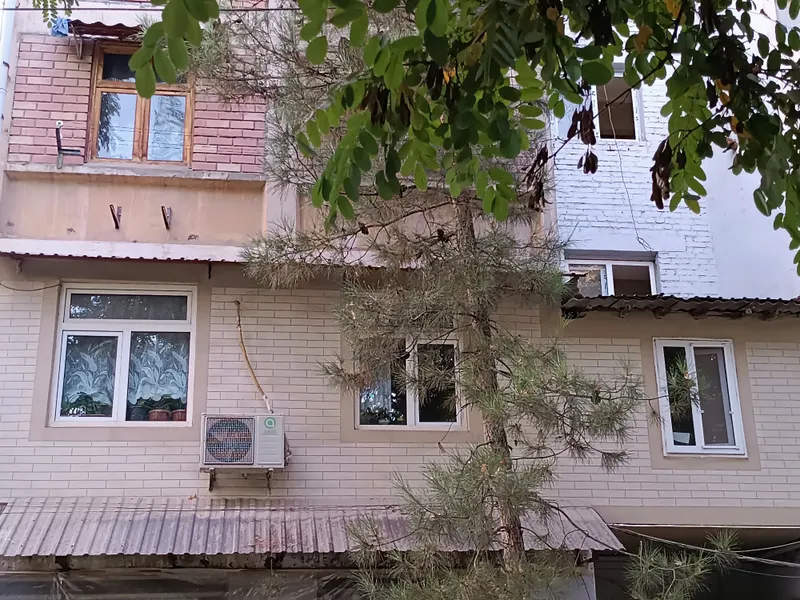 3 хоналик квартира сотилади
