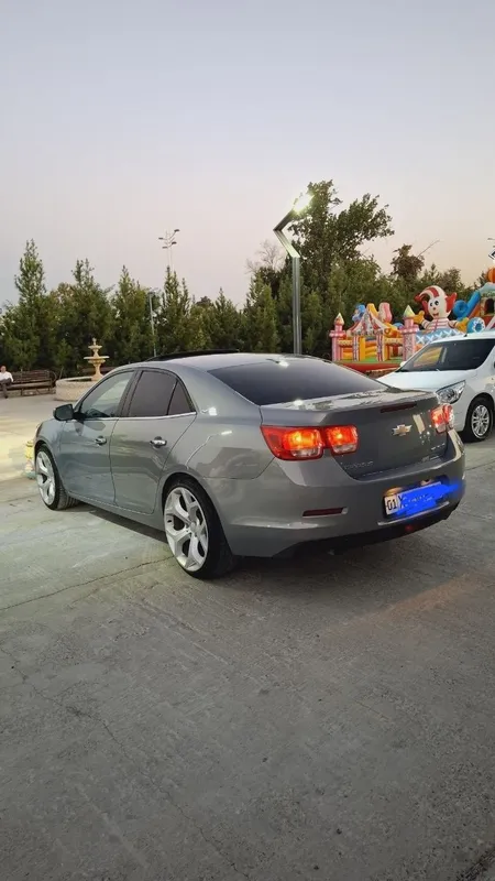 Diska sotiladi BMW X6 orginal diskasi holati ideal 5 Diska sotiladi BMW X6 orginal diskasi holati ideal 5