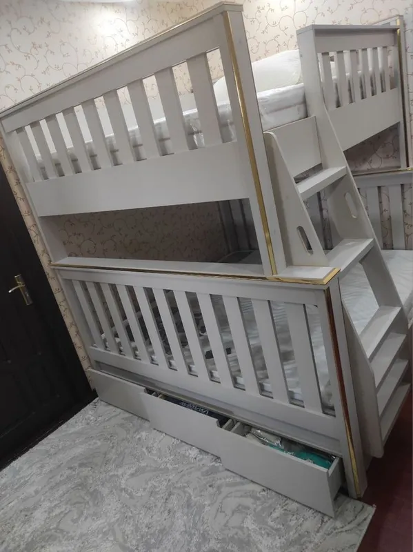 Mebel sotiladi holati juda yahshi matrasi ortopedik — фото 1