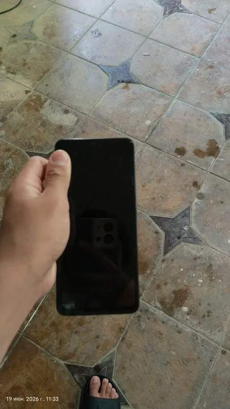 Redmi 13c aybi yuq hamma narsasi radnoy turibdi
