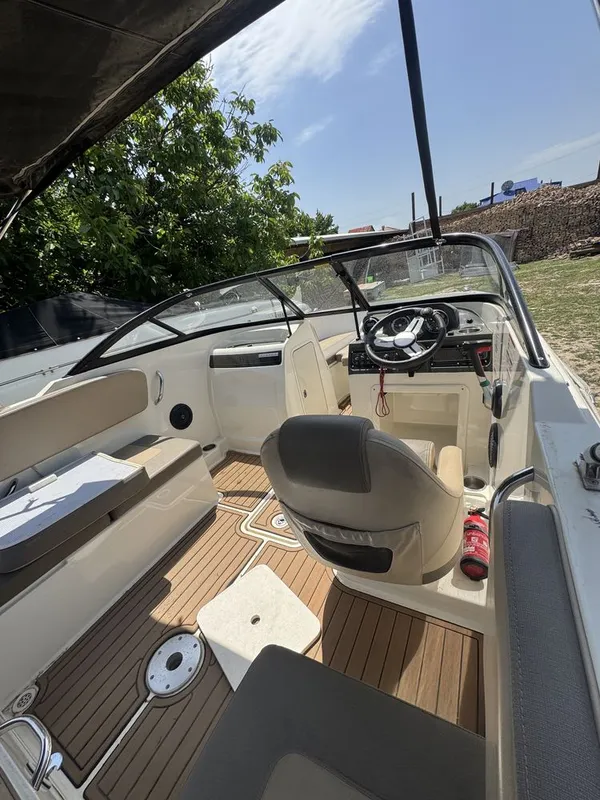 Продается американский катер Bayliner vr4 — фото 4