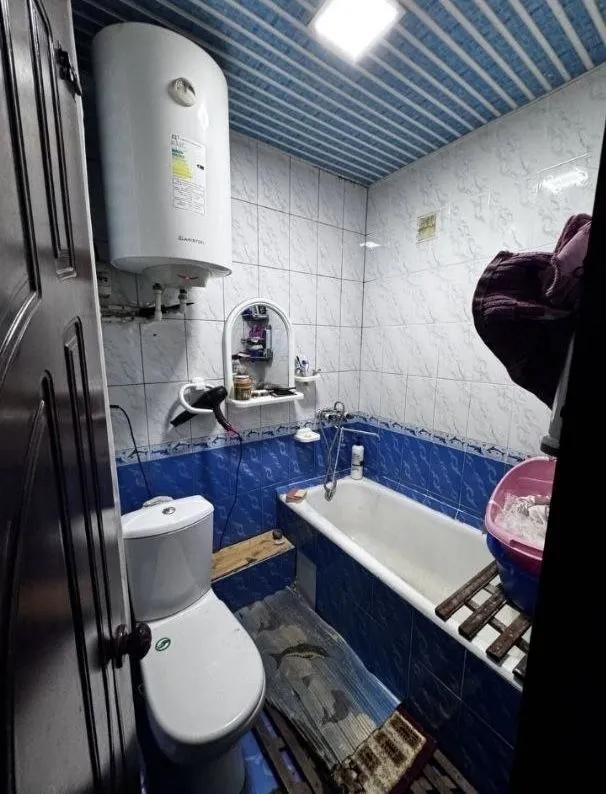 Продается квартира на Октябре 2 комнатная — фото 2