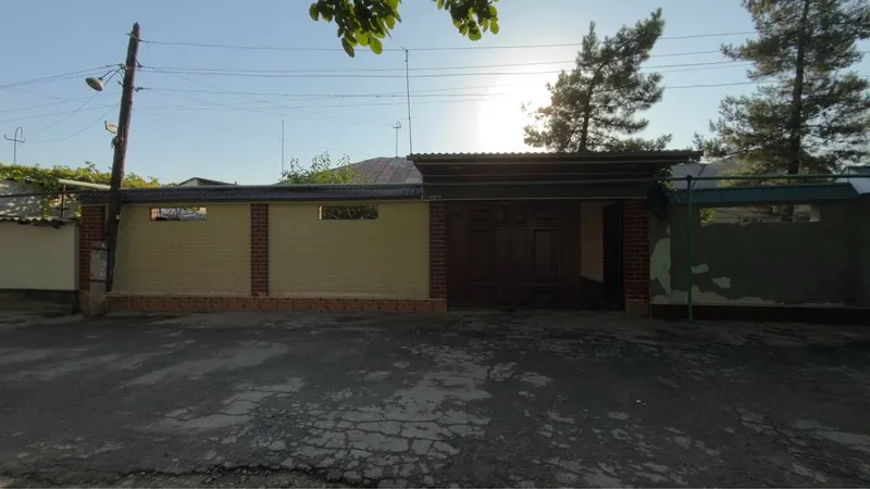 Срочно продаеться участок в Чирчике 1