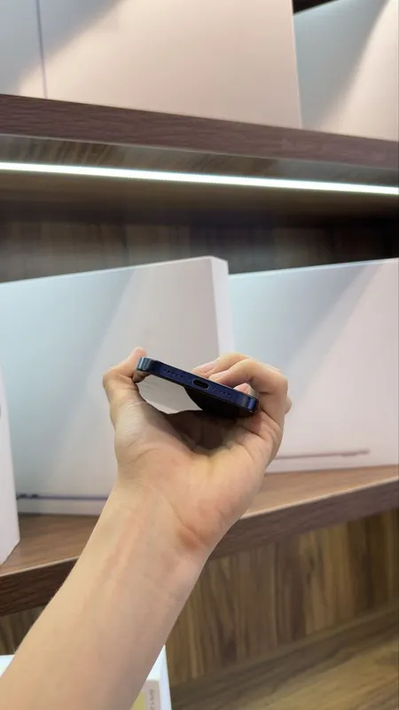 iphone 15 pro naxtka 5