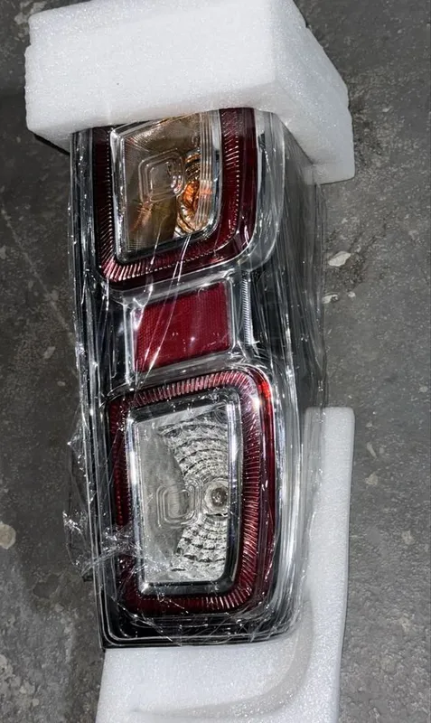Стоп-фара Isuzu D-Max 1 Стоп-фара Isuzu D-Max 1