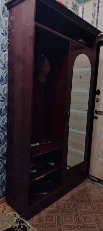 Prixojka shkafi sotiladi 1