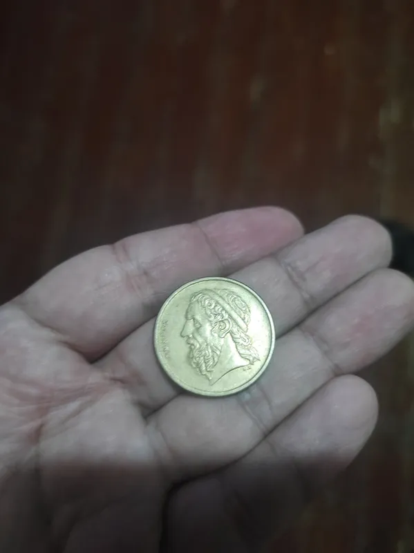 продам монету. 1 продам монету. 1