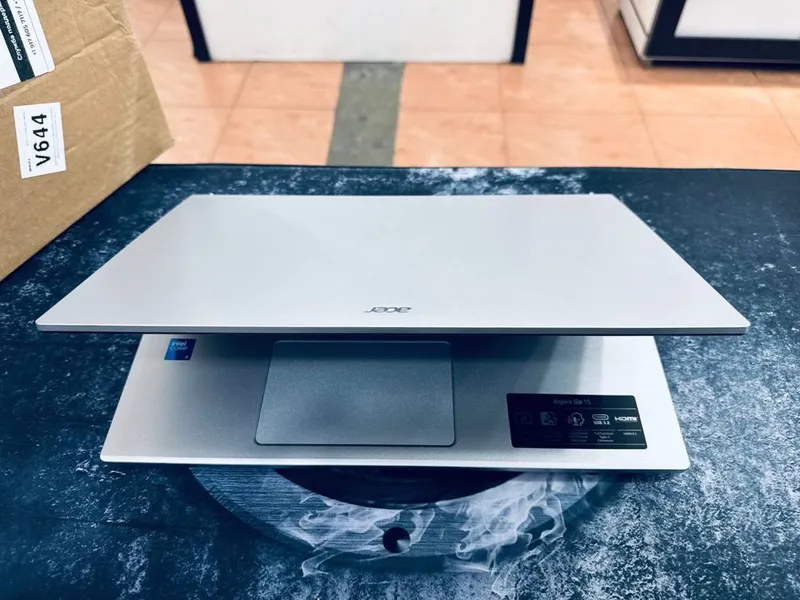 acer Aspiro Go 15 core 3 N355 DDR5 8GB 128GB SSD — фото 3
