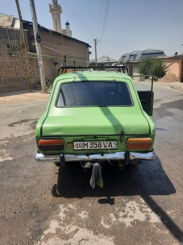 Kombi sotiladi 1989 йил Прабеги номалум Газ 4 йил булди куйилганига