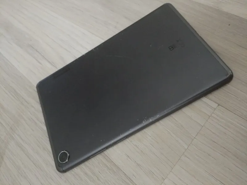 Планшет Lenovo нерабочий — фото 1