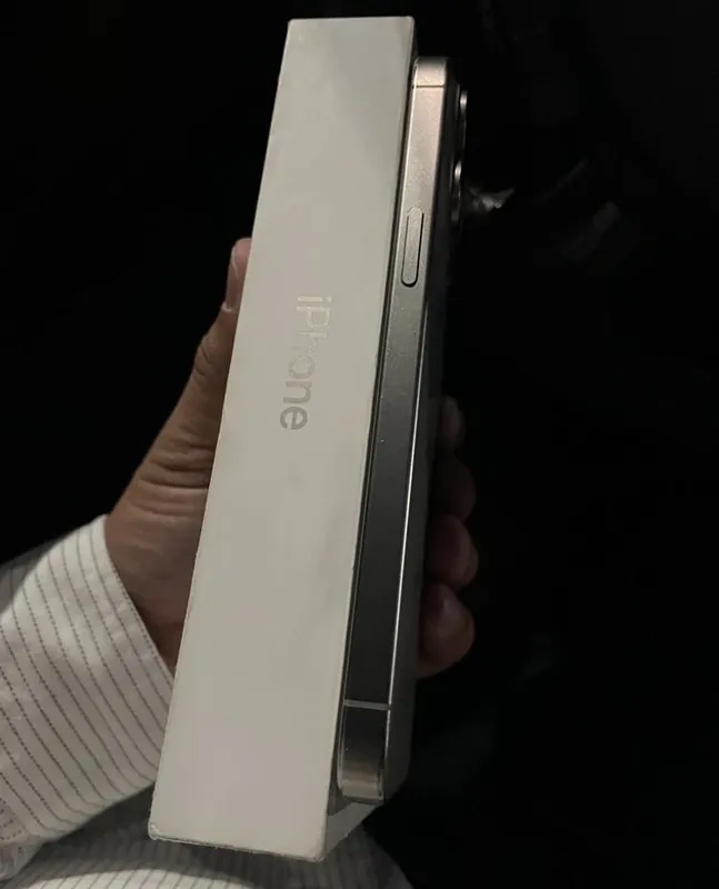 iPhone 15 Pro Max 256 ZPA 4 iPhone 15 Pro Max 256 ZPA 4