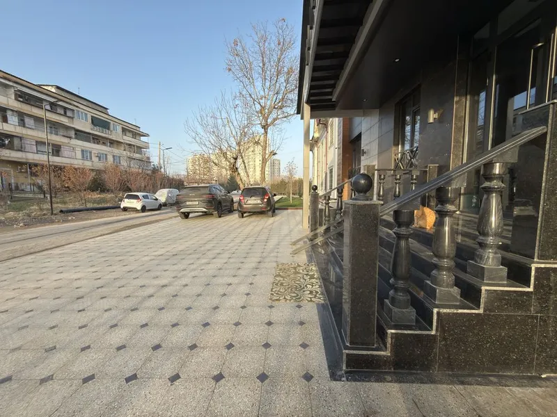 Продажа новой гостиницы у дороги 6 соток 2225м2 ориентир Хайт-Таун — фото 4 Продажа новой гостиницы у дороги 6 соток 2225м2 ориентир Хайт-Таун — фото 4