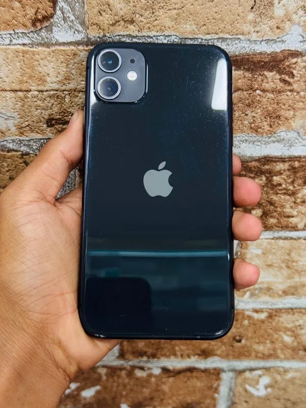 Iphone 11, коробки нет, 74 ёмкость 3