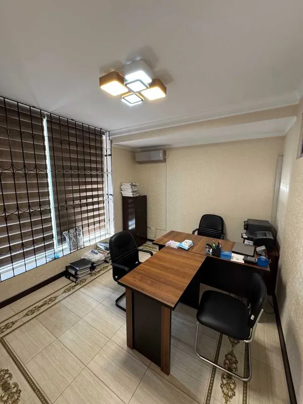 Ofis sotiladi. Mirzo Ulug'bek tumani. Orientr: Parkentskiy 5 Ofis sotiladi. Mirzo Ulug'bek tumani. Orientr: Parkentskiy 5