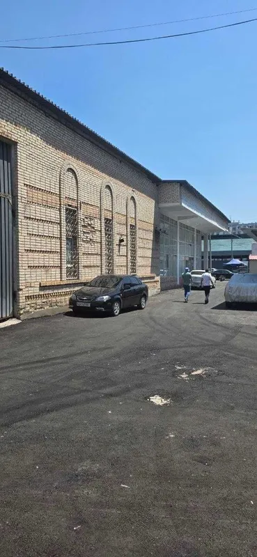 Продается коммерческое здание под склад или производство 5
