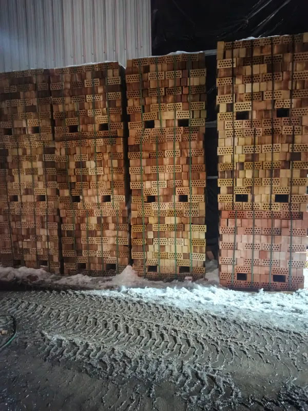 Продаётся обожжённый кирпич, цена 1260 сум, есть доставка 6 Продаётся обожжённый кирпич, цена 1260 сум, есть доставка 6
