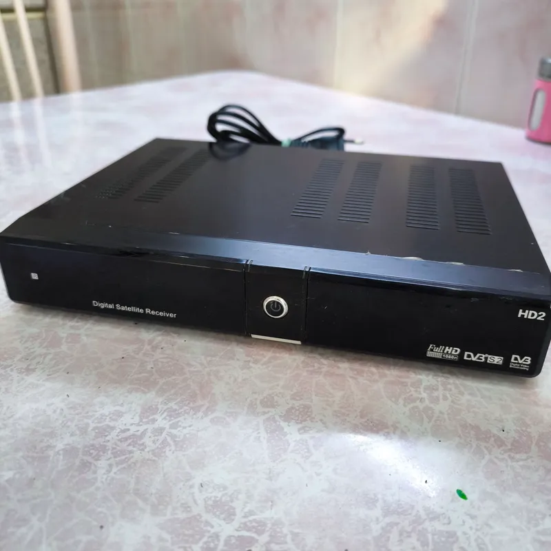 Спутниковый ресивер HD2 — Full HD, DVB-S2 Спутниковый ресивер HD2 — Full HD, DVB-S2