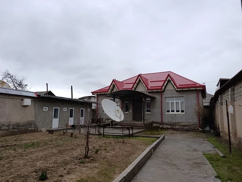Янги ховли уй сотилади