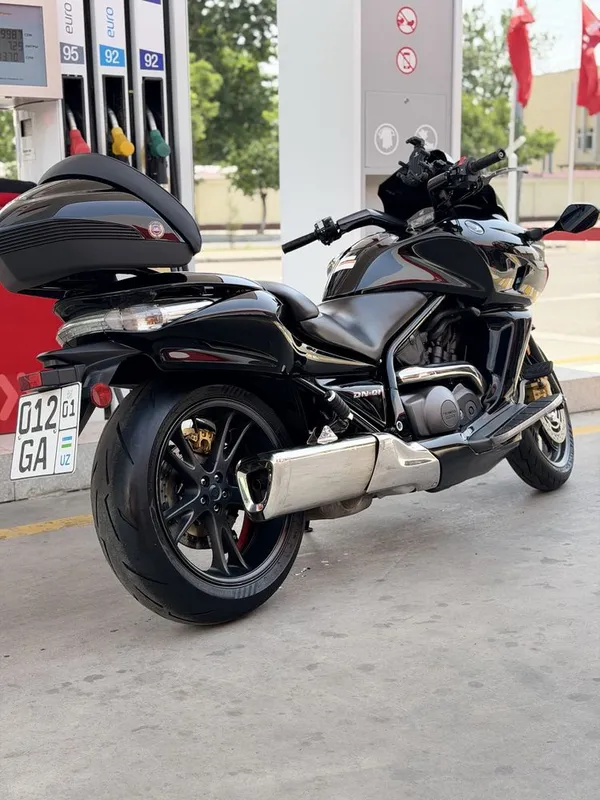 Продаётся Honda DN-01 — фото 1