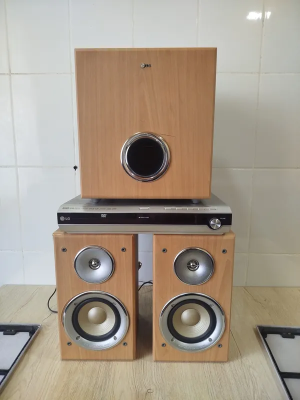 LG 1 LG 1