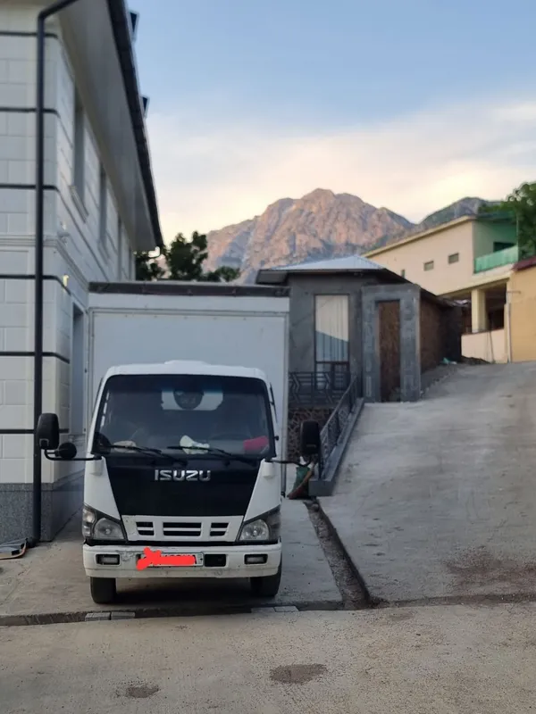 ISUZU 3 tonnalik 1