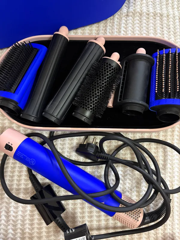 Dyson Airwrap Multi-Styler Complete Long 4 Dyson Airwrap Multi-Styler Complete Long 4