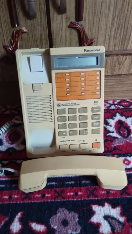 Продается домашний телефон Panasonic 3