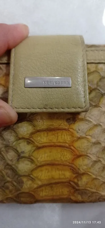 Ayollar koshelogi. Brend. Ayollar koshelogi. Brend.