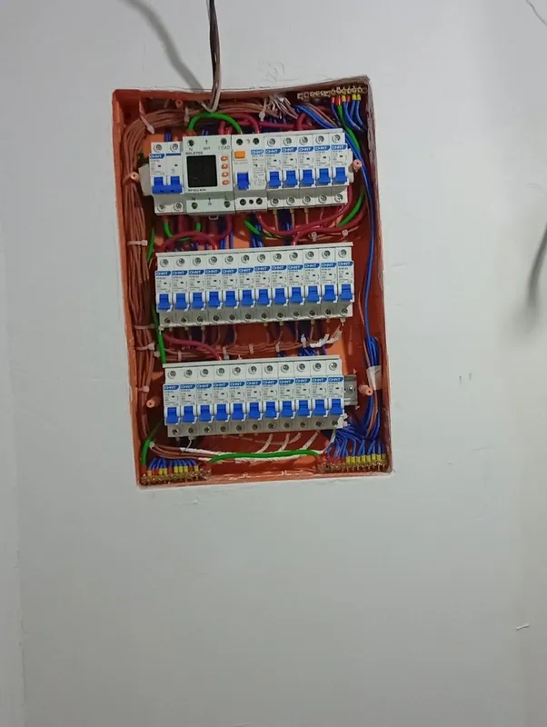 Sifatli elektrik xizmati. Samarqand boʻylab
