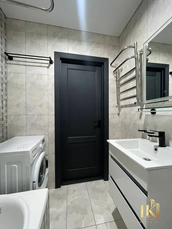 1-комнатная квартира на Ц-5 (ориентир Эрудит), 3/4 этаж, 45 м², с ремонтом — фото 9