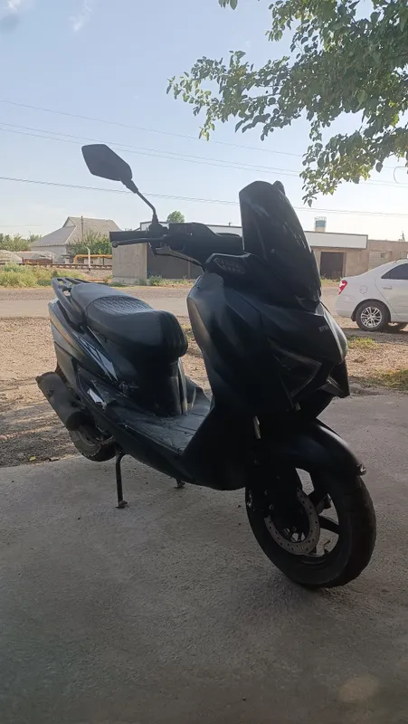 Скутер сотилади STELMAX 1 Скутер сотилади STELMAX 1