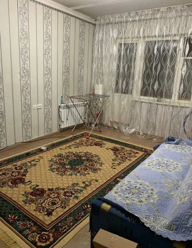 Юнусабадский
Ориентир: Gallery
Комнат: 2 1