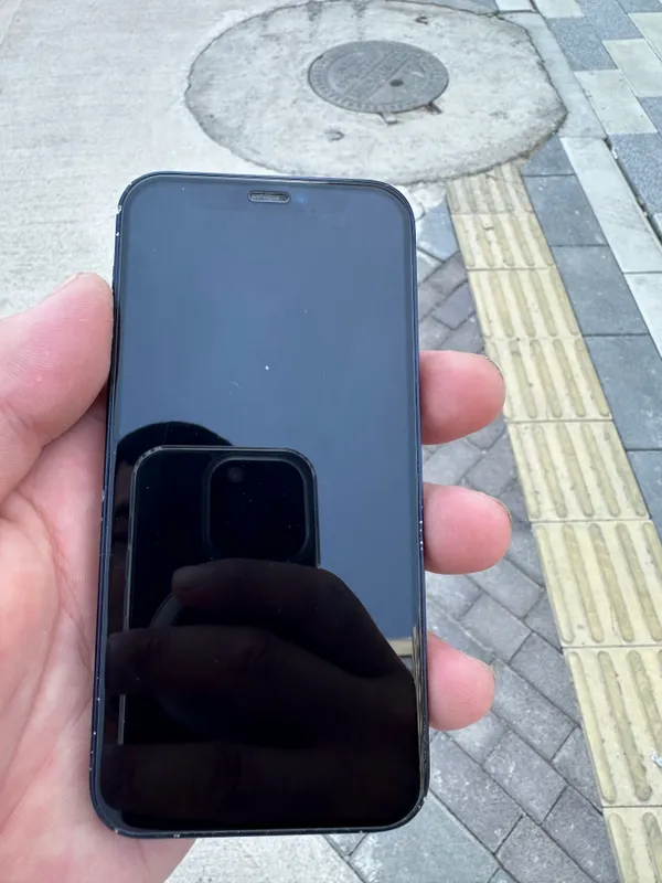 iPhone 12 mini 3 iPhone 12 mini 3