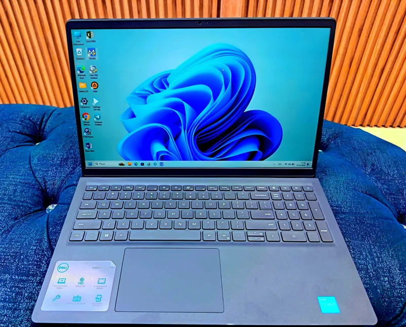 Noutbuk Dell core i3 11-pokoleniya